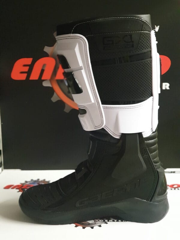 BOTAS GAERNE GX-1 EVO BLK/WHT - Image 4