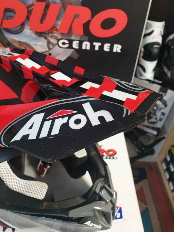 CAPACETE USADO AIROH TWIST 2.0 TECH BLK/GRY/RED - Image 6
