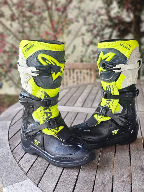 BOTAS USADAS ALPINESTARS TECH 3 BLK/YELFLU/WHT - Image 2
