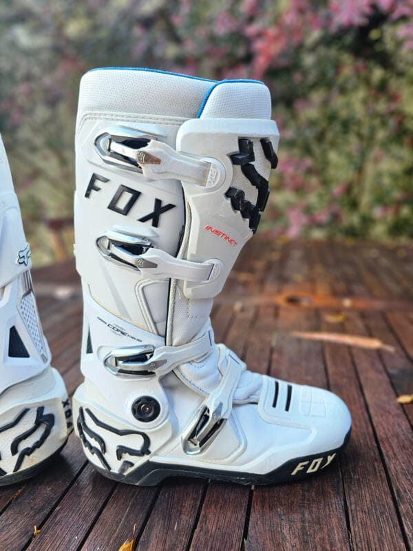 BOTAS USADAS FOX INSTINCT 2 2024 WHT - Image 5
