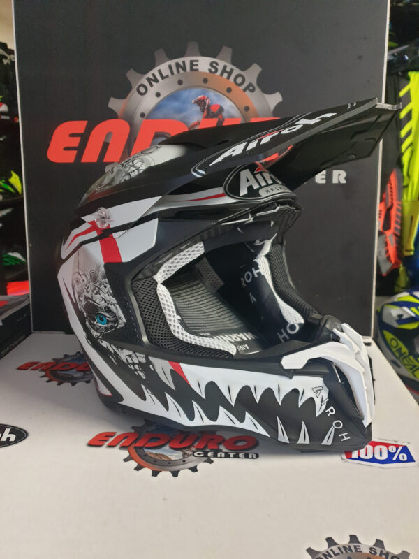 CAPACETE AIROH TWIST 2.0 MASK BLK/WHT - Image 2