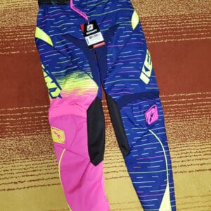 CALÇA KENNY PERFORMANCE LINES DKBLU/FSH/YLWFLU