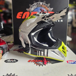 CAPACETE AIROH AVIATOR ACE NEMESIS WHT/BLK GLOSS