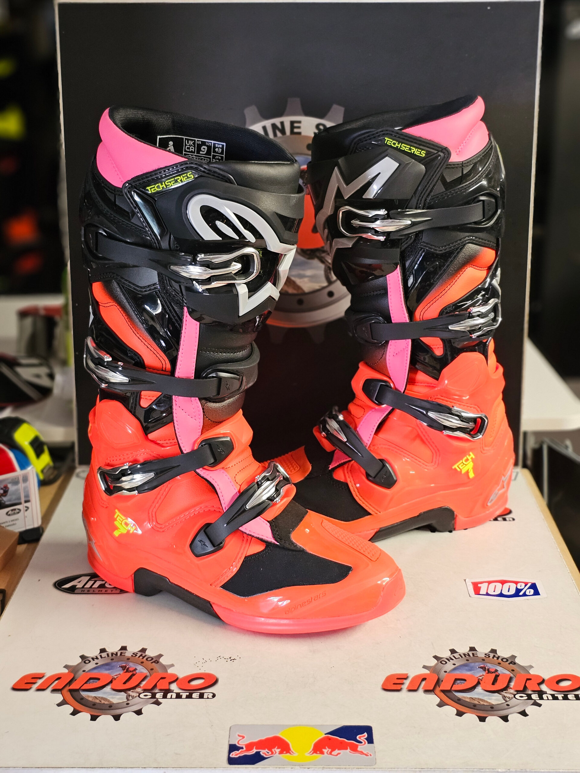 BOTAS ALPINESTARS TECH 7 BLK/RDFLU/MGT NM 25/26 2 BOTAS ALPINESTARS TECH 7 BLK/RDFLU/MGT NM 25/26 - Image 2