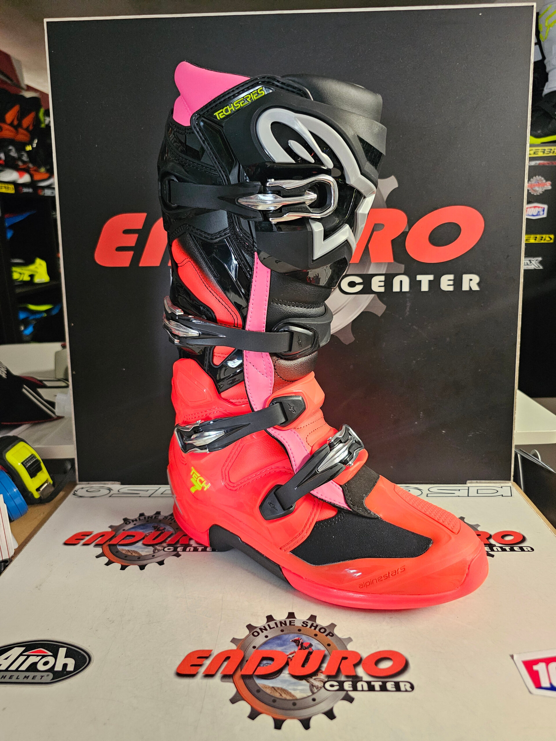 BOTAS ALPINESTARS TECH 7 BLK/RDFLU/MGT NM 25/26 3 BOTAS ALPINESTARS TECH 7 BLK/RDFLU/MGT NM 25/26 - Image 3