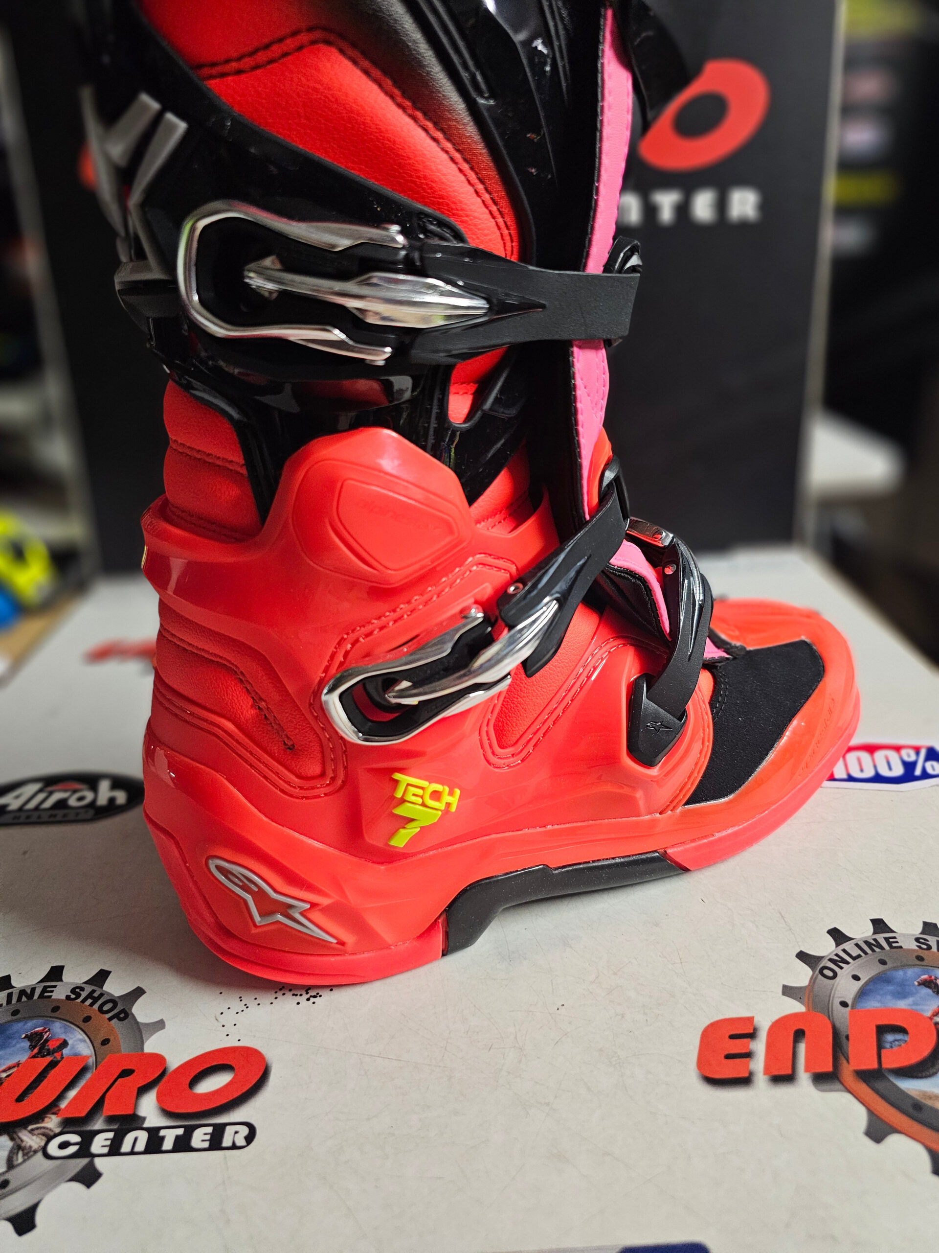 BOTAS ALPINESTARS TECH 7 BLK/RDFLU/MGT NM 25/26 13 BOTAS ALPINESTARS TECH 7 BLK/RDFLU/MGT NM 25/26 - Image 13