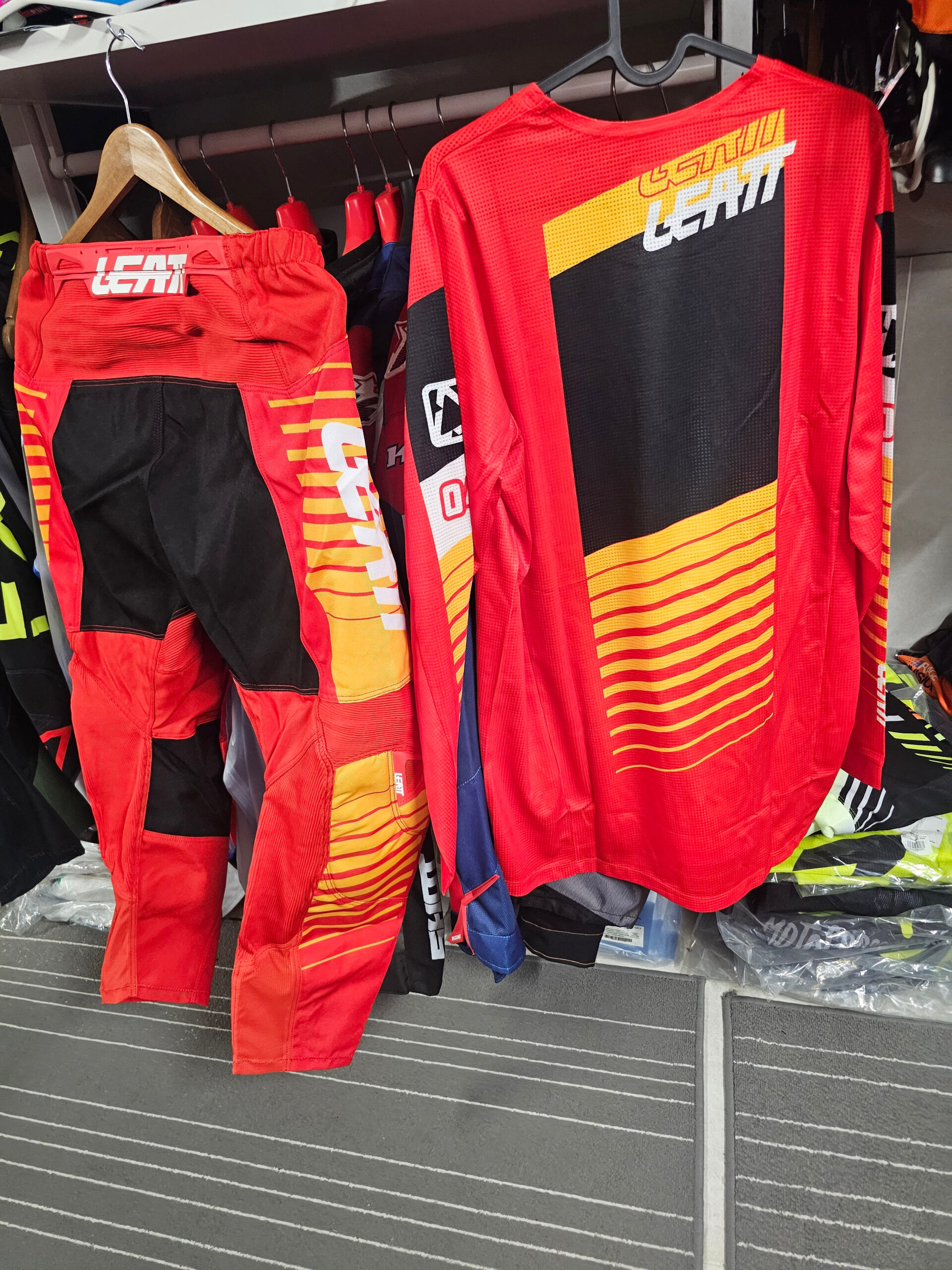 FATO LEATT MX GPX 3.5 RED RD/YLW/BLK 9 FATO LEATT MX GPX 3.5 RED RD/YLW/BLK - Image 9